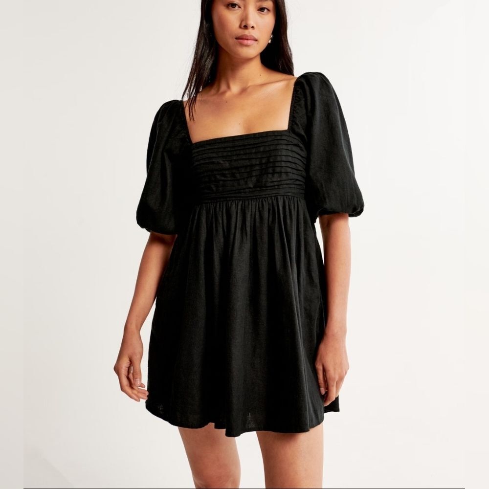 Miami for Franchesca's Black Puff Sleeve Back Ruched Babydoll Mini Dress Small